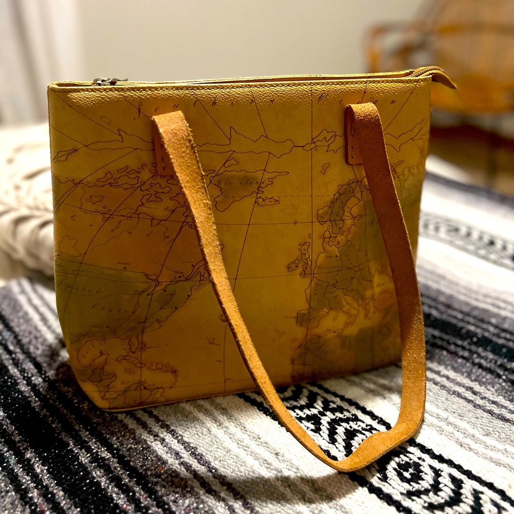 Handmade leather travelers bag